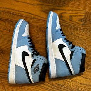 Air Jordan 1 Retro High OG 'University Blue' (UA)